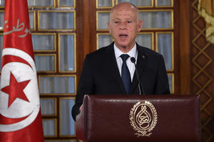 PANIKA U TUNISU: Predsedniku Kaisu stiglo pismo sa SUMNJIVIM PRAHOM!