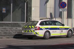 KRIVUDAO PO PUTU PRED SLOVENAČKOM POLICIJOM: Hrvatski vozač mortus pijan zaustavljen kod Novog Mesta