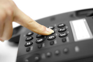 VAŽNI TELEFONI SU ODAVNO PROMENJENI: Nekada je bilo 92, 93, 94 i 988, a danas... Podsetite se novih telefona za hitne slučajeve!