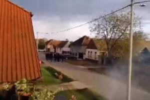VIKALI "SRBE ĆEMO KLATI": Vukovarska policija privela 14 muškaraca zbog skandala u Borovom Selu VIDEO