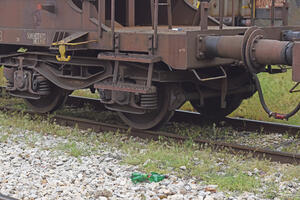 NESREĆA KOD OVČAR BANJE: Struja udarila radnika železnice prilikom popravke kvara, zadobio teške telesne povrede