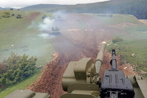 MUNJEVITI UDAR: Borbena dejstva tenkova T-72MS (FOTO)