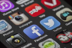 POVEĆAJTE BROJ DELJENJA: Evo kako da angažujete svoje pratioce na društvenim mrežama