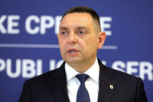 MINISTAR VULIN: Đukanović ne misli o tuđim glavama! Da li će pozvati NATO u pomoć?
