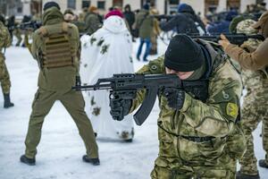 PROMENILI PLOČU? Posle izveštaja da bi invazija trajala 2 dana Kijev poručio: Veća šansa da se sukob reši razgovorom nego ratom