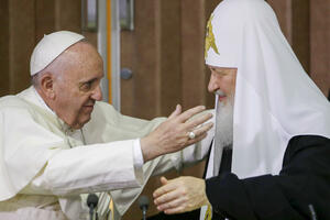 NIŠTA OD SASTANKA VERSKIH POGLAVARA?! Papa Franja i patrijarh Kiril neće se videti u Kazahstanu