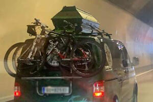 E SAD SMO SVE VIDELI! Turisti iz Austrije stižu na Jadran: Za more spremili odeću, bicikle... I MRTVAČKI SANDUK