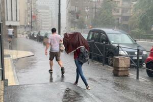 POGLEDAJTE GDE JE NEVREME SADA! RHMZ najavio veliku količinu padavina za kratko vreme: 4 dela Srbije na udaru (FOTO)