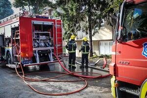 TELO NIŠLIJE NAĐENO NA ZGARIŠTU: Požar gasilo 9 vatrogasaca sa dva vatrogasna vozila