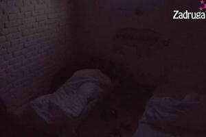 NIJE MOGLA DA SE SUZDRŽI Miljana uletela u Zolin krevet, pa ga ZADOVOLJILA ispod jorgana?! (18+ VIDEO)