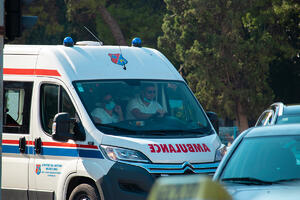 AUTO SLETEO SA PUTA, U NJEMU PRONAĐENA DVA SPRŽENA TELA: Stravična saobraćajna nesreća u Istri, poginula dva brata?