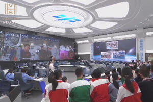 SURET TAJKONAUTA U KOSMOSU: Kineska svemirska stanica Tijengung (3) VIDEO