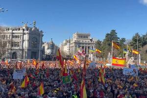 OGORČENA DESNICA PATROLIRA MADRIDOM: Na skupu blizu 700.000 ljudi, zahtevaju Sančezovu ostavku i raspuštanje vlade (VIDEO)