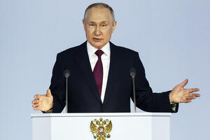 RATUJU PROTIV NAS DO POSLEDNJEG UKRAJINCA: Putin oštro o potezu Britanije da isporuči granate sa osiromašenim uranijumom