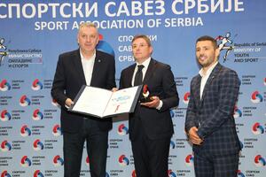 PIKSIJU JOŠ JEDNO PRESTIŽNO PRIZNANJE! Selektor fudbalske reprezentacije među 10 laureata Majske nagrade Sportskog saveza Srbije