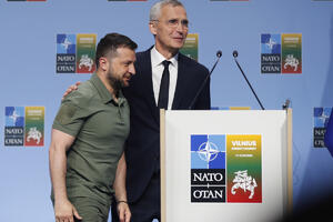 "UKRAJINA NIKADA NIJE BILA BLIŽE NATO": Stoltenberg SMIRIO ZELENSKOG, nudi mu trodelni paket kojim se BRIŠE PREPREKA ZA ČLANSTVO