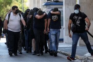SNIMAK ODAO MOGUĆEG INICIJATORA UBISTVA NAVIJAČA AEK: Grčka policija još čuva njegov identitet, ne zna se da li je HRVAT