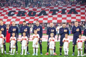 HRVATI LIKUJU! UEFA OPET DONELA SKANDALOZNU ODLUKU: Hrvatski navijači ponovili ustaški ispad, kazna minimalna