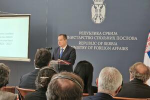 NAŠ NAROD I ZAOSTAVŠTINA NA KiM SU UGROŽENI: Ministar Dačić održao govor akreditovanim ambasadorima u Srbiji!