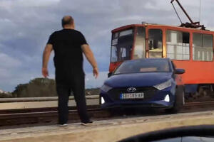 OVO NIKOM DOSAD NIJE USPELO U BEOGRADU: Pogledajte kako je auto "PRESKOČIO" bankinu i našao na šinama Mosta na Adi! ŠOK! (VIDEO)