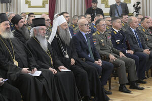 SVEČANA AKADEMIJA U DOMU VOJSKE Obeležena desetogodišnjica obnove verske službe u Vojsci Srbije