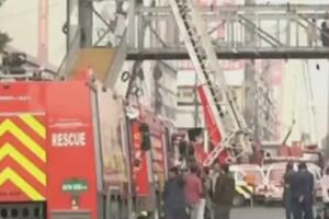 TRAGEDIJA NAKON CRNOG PETKA: Veliki tržni centar u plamenu, 11 mrtvih, mnogi kupci i dalje zarobljeni na višim spratovima (VIDEO)