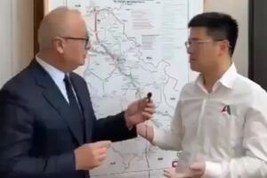 ZAPALILI DRUŠTVENE MREŽE: Ministar Vesić mu postavio pitanje na kineskom, a onda dobio URNEBESAN odgovor! (VIDEO)