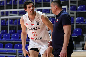 "PROMENIO SAM MU STAV I JEDNU ČUDNU NAVIKU" Ovako je Milojević izbacio Marjanovića u ORBITU: Tajna zbog koje je Bobi stigao u NBA