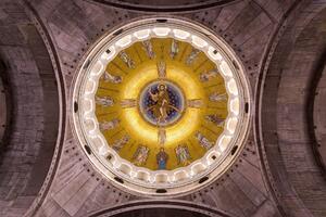 KUPOLA HRAMA SVETOG SAVE: Mozaik Hristovog Vaznesenja! Ko je ko na prikazu pod kupolom