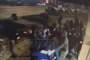 POJAVIO SE SNIMAK: Sukob navijača Hajduka i Dinama oko grafita! VIDEO