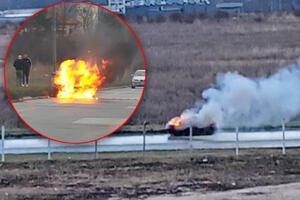 VOZAČI GLEDALI, NIKO NIJE STAO DA POMOGNE Automobil u vožnji zapalio se u Kragujevcu