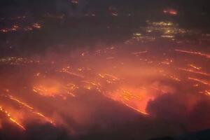 KATASTROFALNI PRIZORI: Šumski požari bukte širom Teksasa - stanovništvo hitno evakuisano (FOTO)