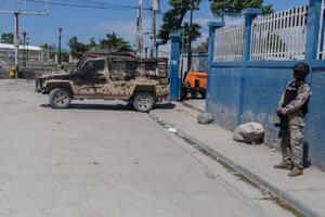 NOVA DRAMA NA HAITIJU: Naoružani pripadnici bandi upali i u glavnu luku PREMIJER NE MOŽE DA SE VRATI U ZEMLJU