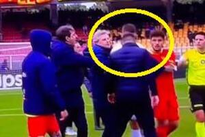 OGROMAN SKANDAL POTRESA ITALIJU! Trener Lećea udario fudbalera Verone - "patosirao" ga jednim udarcem, a odluka sudije je BIZARNA!