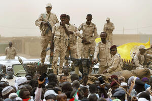 "PRIJAVI SE ILI UMRI" Jeziv ultimatum moćne paravojne sile Sudana, vrbuju muškarce i dečake, a kao sredstvo ucene koriste HRANU