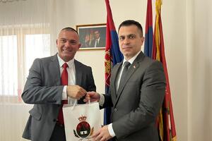 ORGANIZACIJA LETNJIH KAMPOVA! Ministar Milićević pozvao gradove i opštine iz cele Srbije da se prijave na konkurs