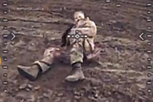 UŽASAVAJUĆA SCENA NA FRONTU: Vojnik pokušao da prevari operatera drona praveći se mrtav, ali JEDNA STVAR ga ipak odala (VIDEO)