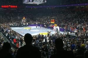 GROBARI POKAZALI PRIVRŽENOST: Partizan IZGUBIO šanse za plej-in, ali je Arena DUPKE PUNA!