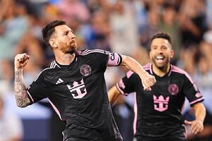 MAGIJA MESIJA SA 20 METARA! Spektakularan gol čudesnog Argentinca u pobedi Intera! Izazvao DELIRIJUM na stadionu! (VIDEO)