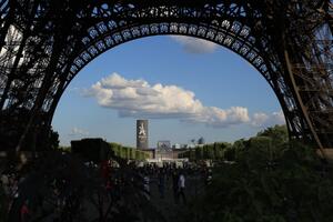 BEZBEDNOST NA PRVOM MESTU: Nebo nad Parizom će biti ZONA ZABRANE LETOVA tokom otvaranja Olimpijskih igara