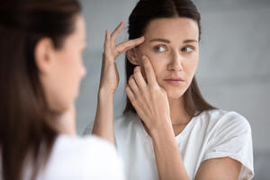 Ovo su znaci da vaša koža trpi pojačani stres: Ukazuju na nedostatak vitamina i hidratacije