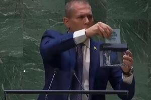 SKANDAL U GENERALNOJ SKUPŠTINI UN: Predstavnik Izraela doneo SEKAČ pa za govornicom ISECKAO Povelju UN! (VIDEO)