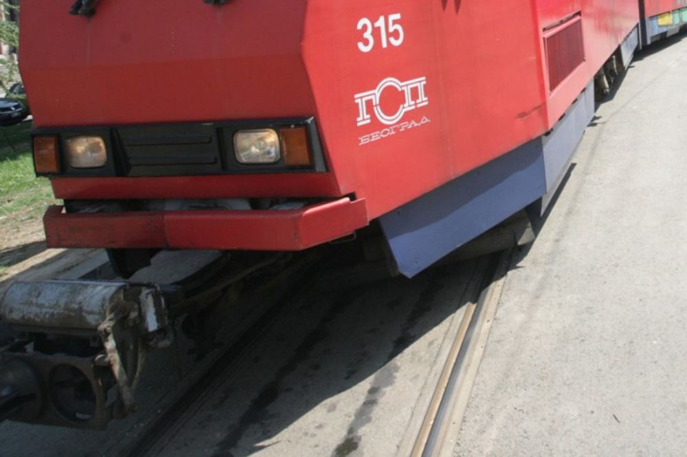 Građevinca (58) udario tramvaj kod Buvljaka