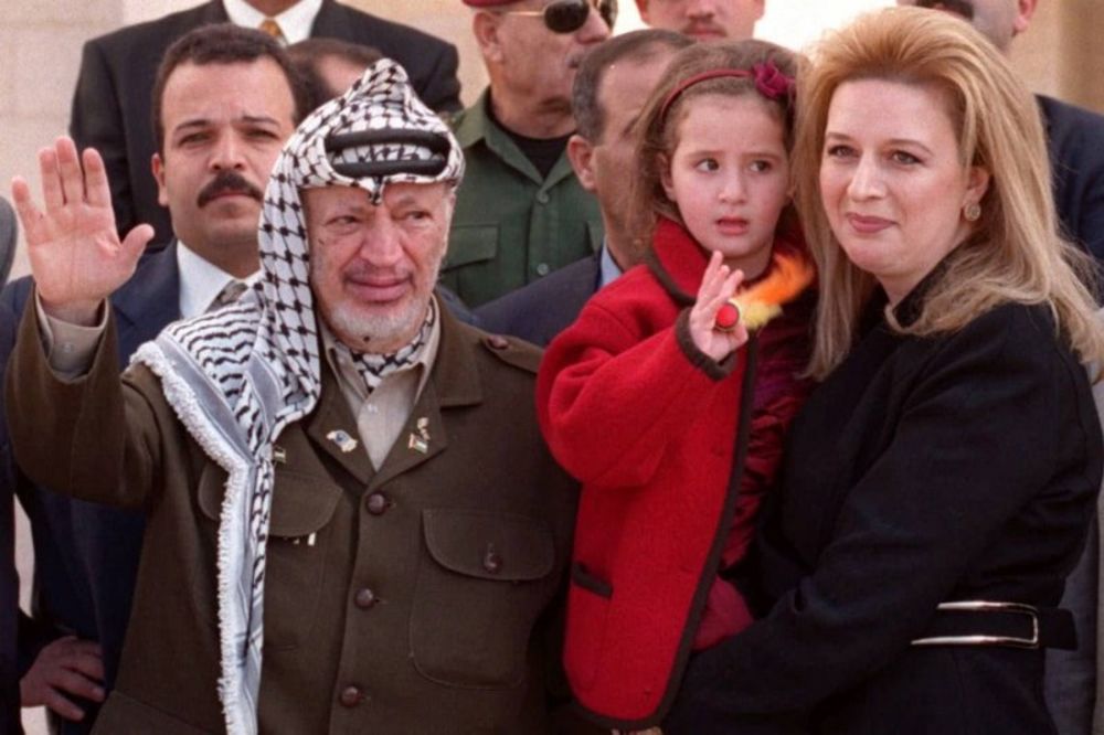 Udovica Suha traži da iskopaju Arafata