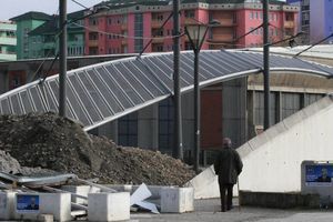 Srbi sa Kosova zabrinuti zbog izgradnje kuća Albanaca