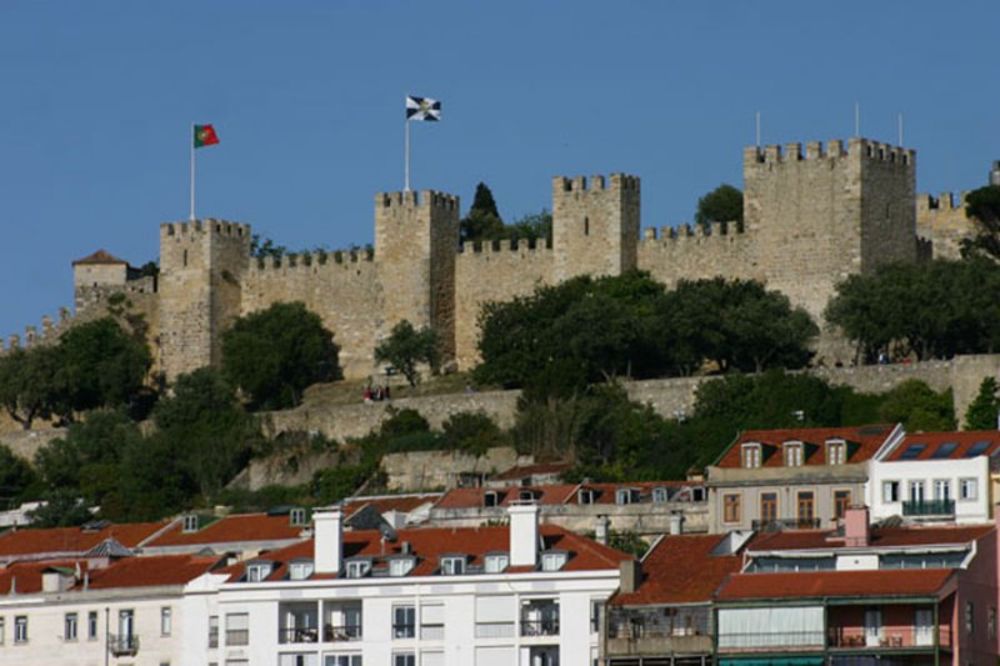TRAGEDIJA: Tri studenta poginula pri padu zida u Portugalu