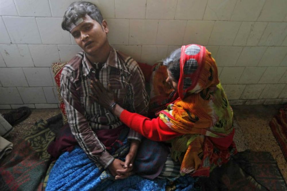 POMOR U INDIJI: Otrovna brlja ubila 32 osobe