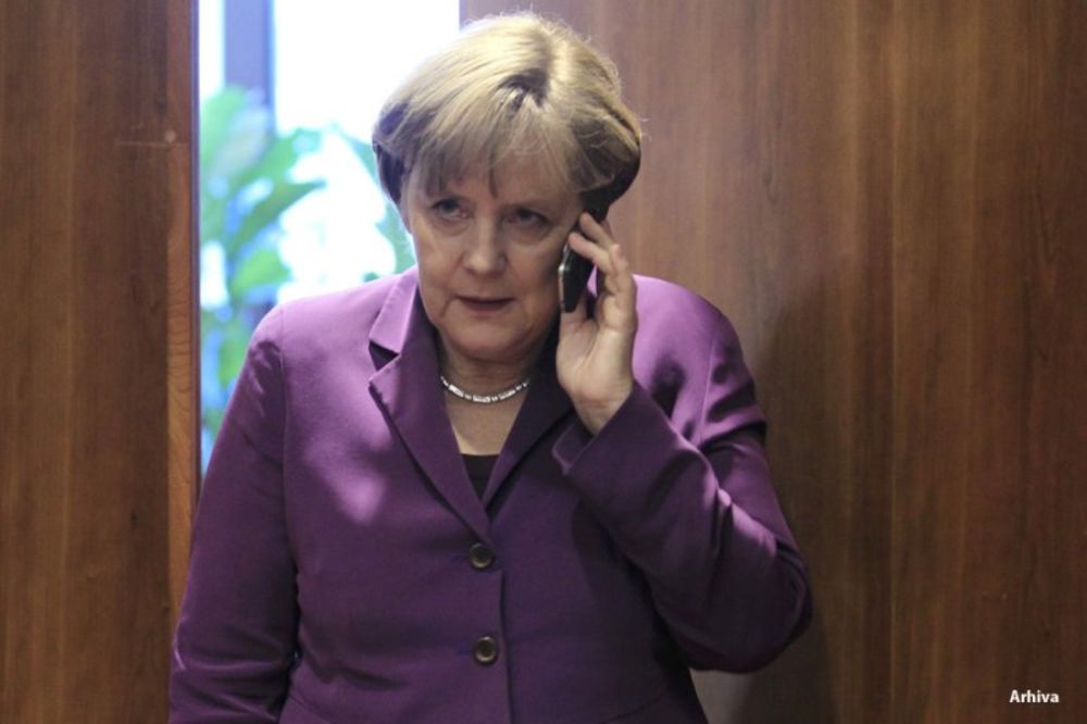 SAD MOŽE I NA FB: Merkelova dobija novi sigurni telefon