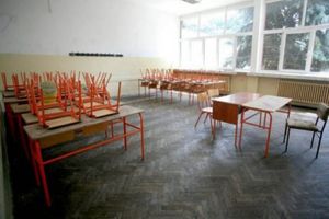 Nastavljen bojkot nastave u školi u Kratovu