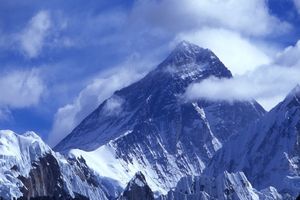 ČISTE KROV SVETA: Ko želi na Mont Everest - neka odnese 8 kg smeća!